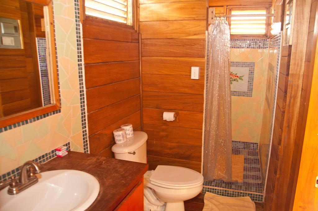 M&M'S Residencias Bocas del Toro Exterior photo